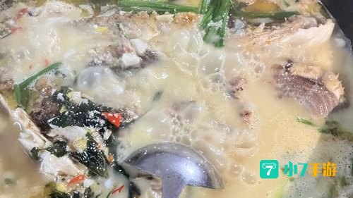 牛奶鱼群汤